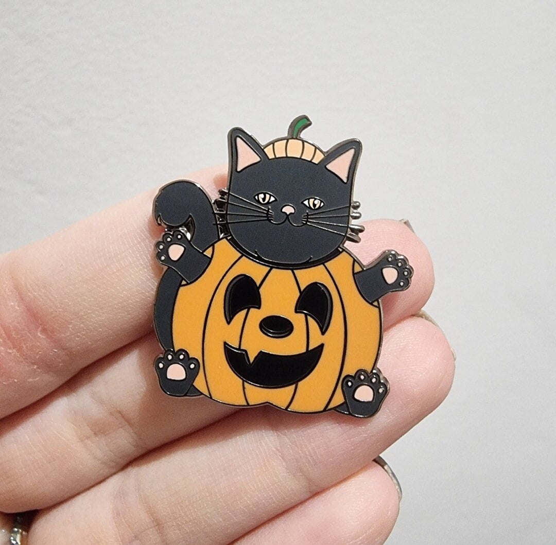 Kürbis Katze Emaille Pin Kawaii Halloween Pin Anstecker Kürbis Katze Emaille Pin Kawaii Halloween Pin Anstecker von ScrambledMegDesigns