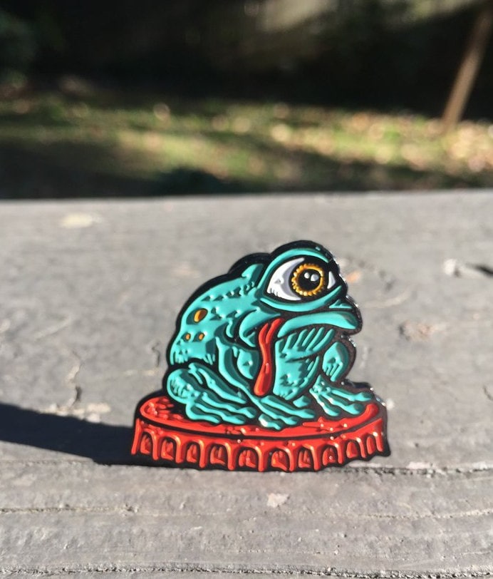 Toadie-Emaille-Pin Toadie-Emaille-Pin von ScrapedKnee