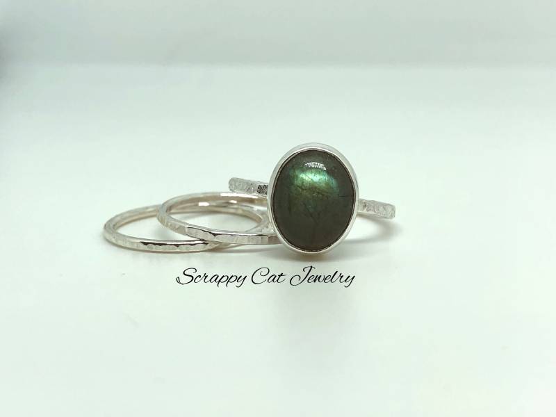 Labradorit Sterling Silber Stapelring Sz 5.75 Us Labradorit Sterling Silber Stapelring Sz 5.75 Us von ScrappyCatJewelry