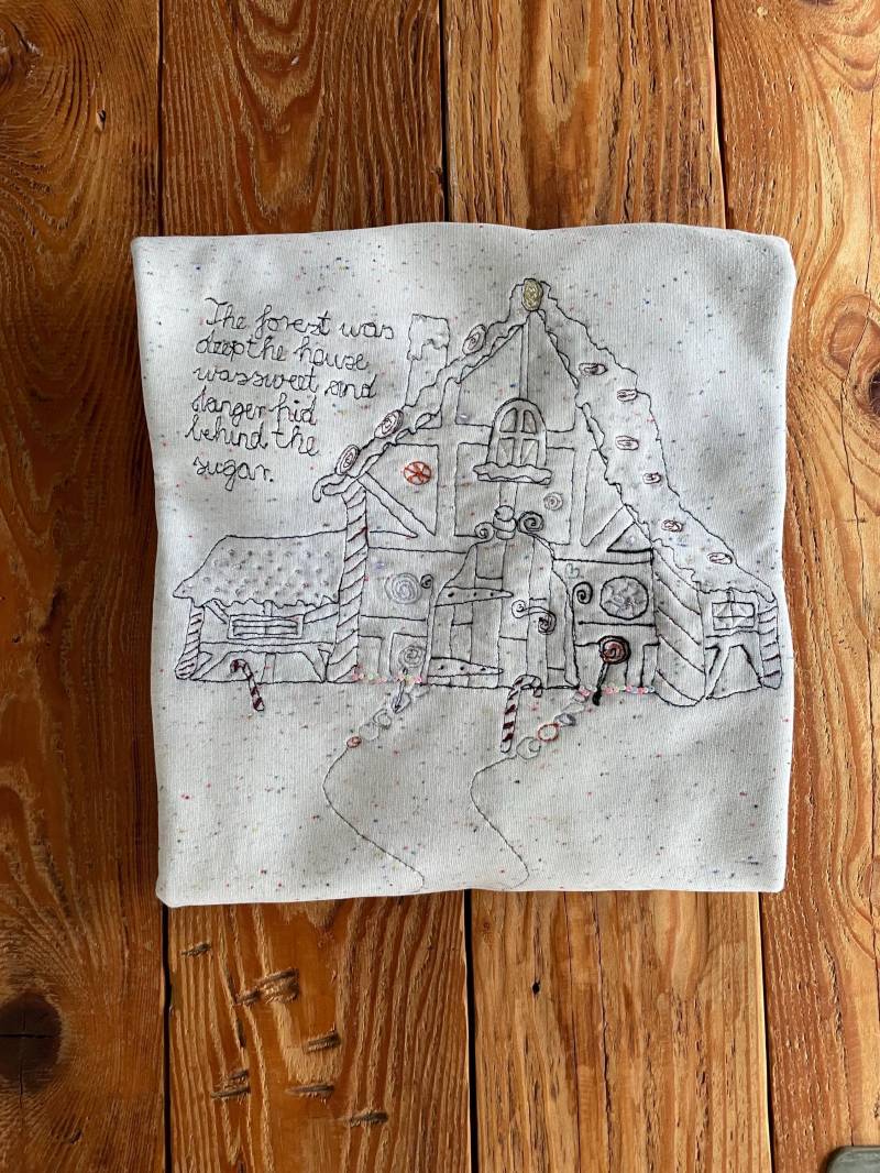 Hänsel Und Gretel Sweatshirt Hänsel Und Gretel Sweatshirt von ScrappyStitchy