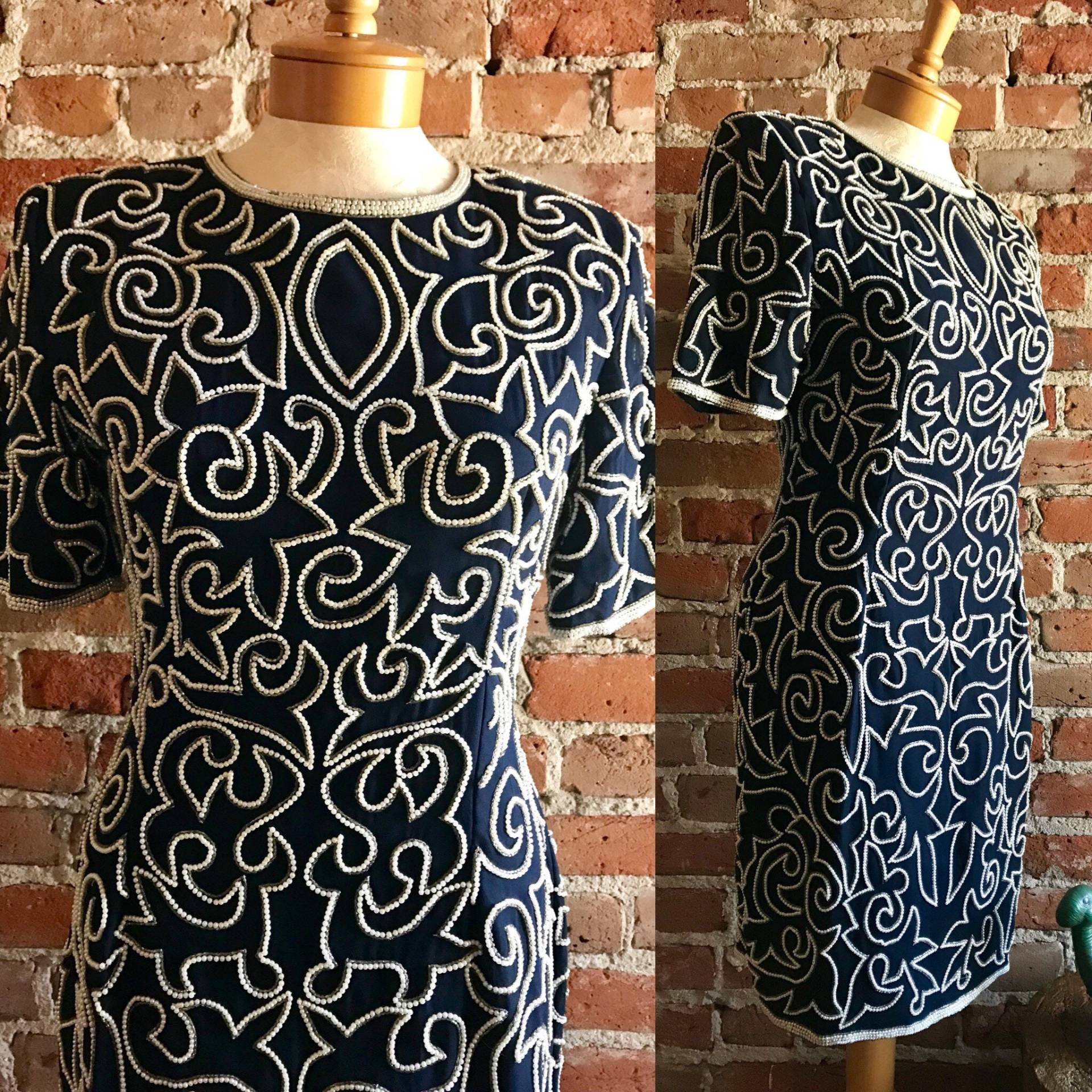 Jahrgang Stenay 100 % Seide Perlen, Abendmode, Partei Kleid, Formale Abnutzung, Größe 6, Hipster, Cocktail-Kleid, Kostüm Kleid Jahrgang Stenay 100 % Seide Perlen, Abendmode, Partei Kleid, Formale Abnutzung, Größe 6, Hipster, Cocktail-Kleid, Kostüm Kleid von ScrumpdiddlyDesigns