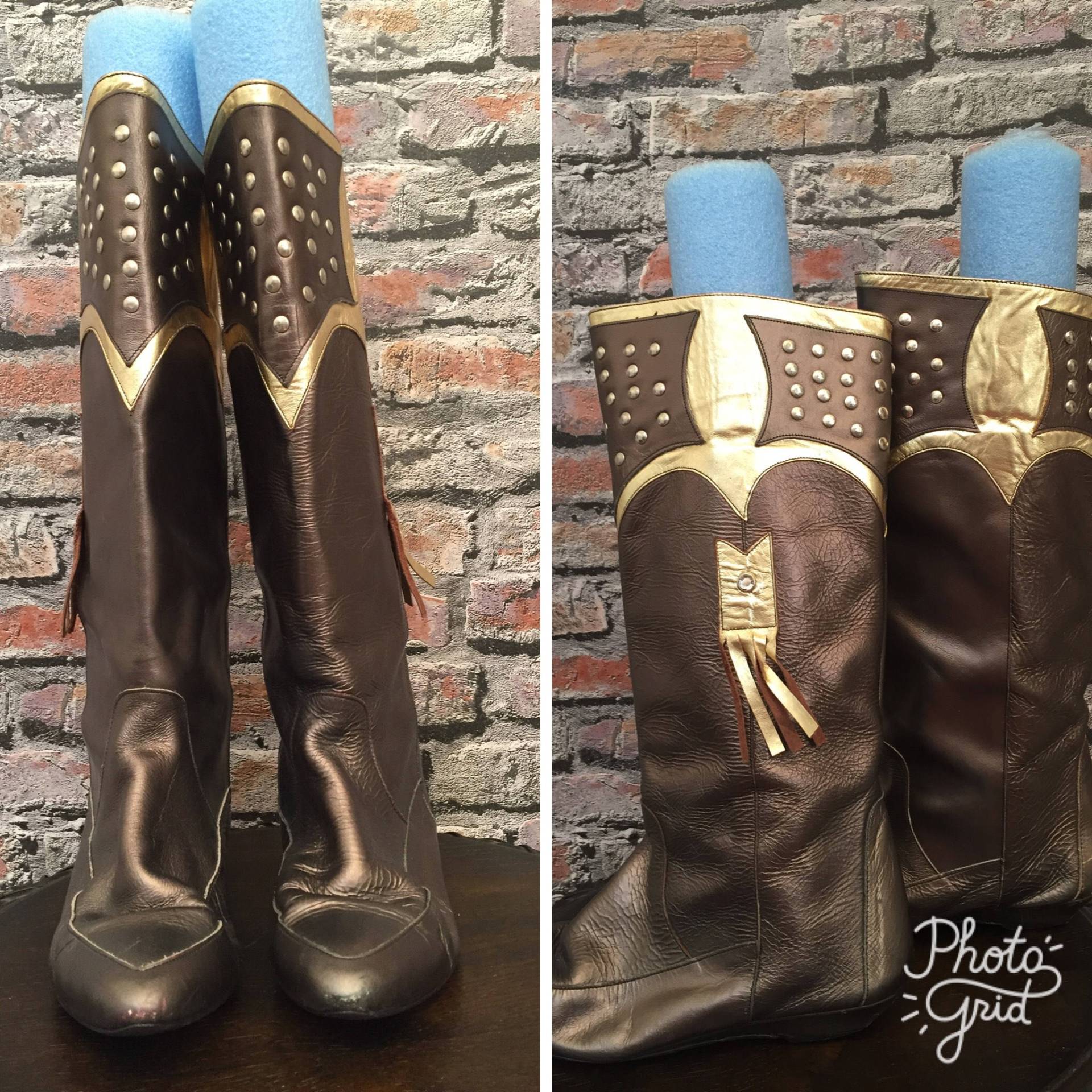 Vintage 1980Er Jahre Two Lips Bronze & Metallic Gold Leder Nieten Flache Slouch Stiefel Größe 5 1/2 Vintage 1980Er Jahre Two Lips Bronze & Metallic Gold Leder Nieten Flache Slouch Stiefel Größe 5 1/2 von ScrumpdiddlyDesigns