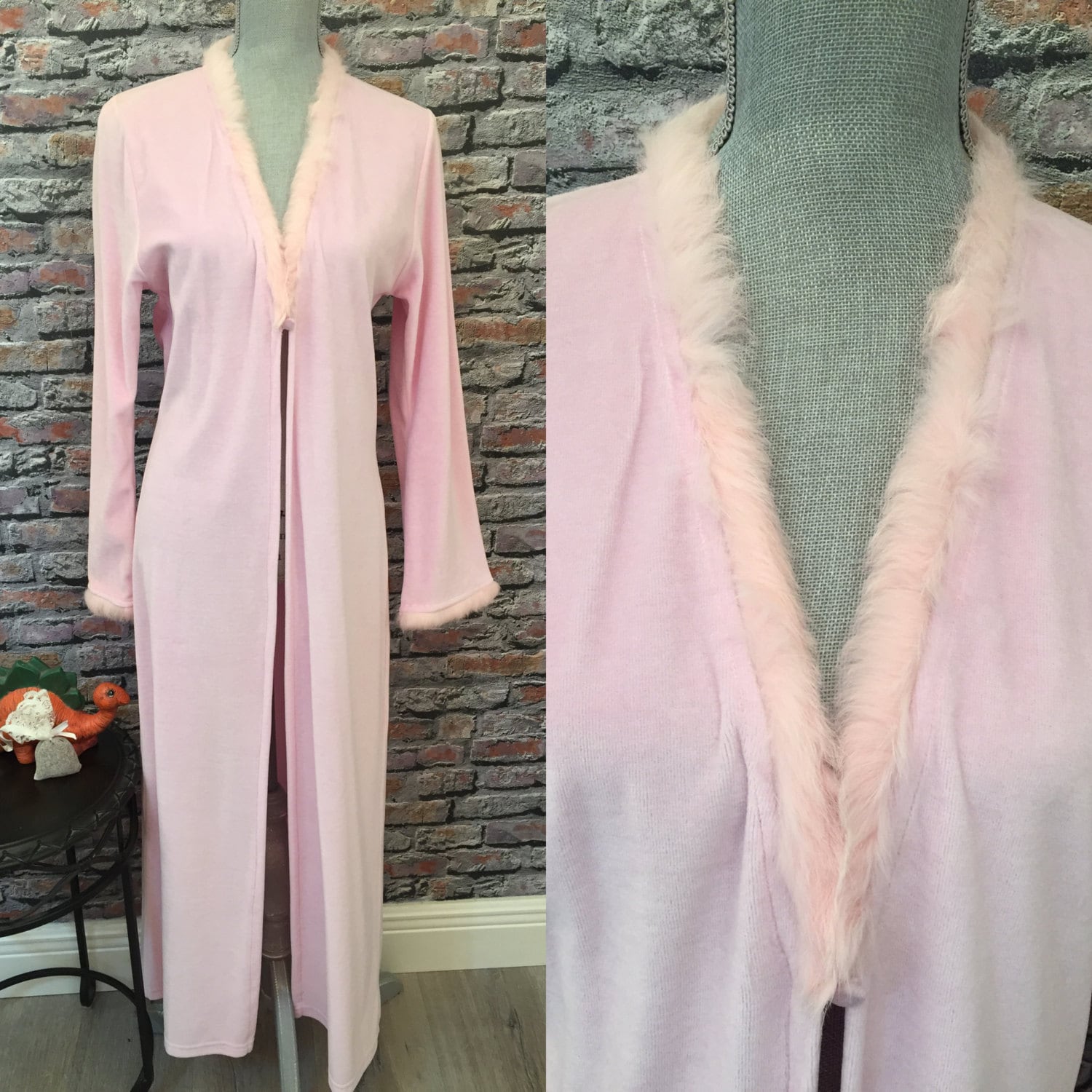 Vintage Pluto Rosa Baumwolle Velour Robe Mit Kaninchen Fell Borte Gr. 38 Vintage Pluto Rosa Baumwolle Velour Robe Mit Kaninchen Fell Borte Gr. 38 von ScrumpdiddlyDesigns