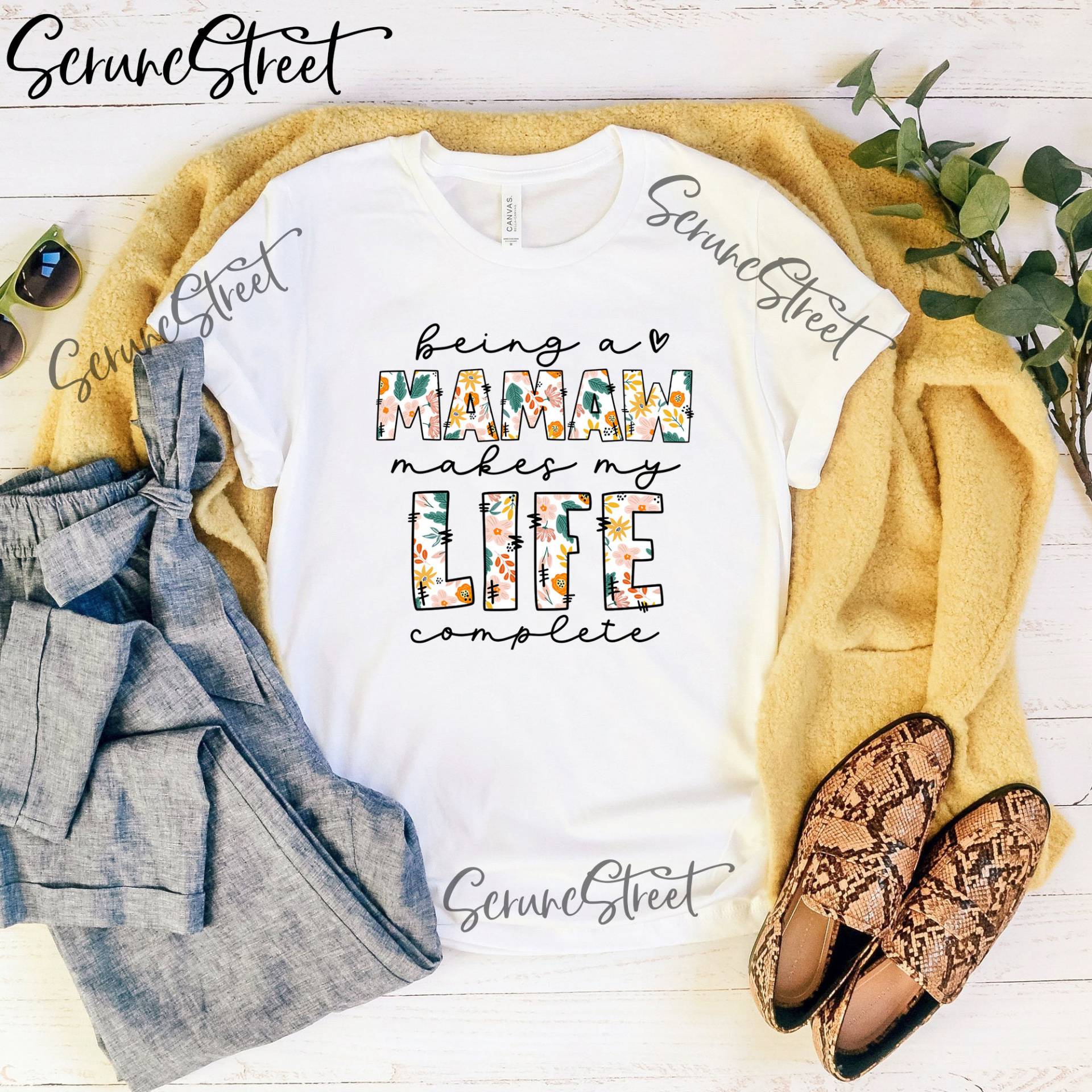 Being A Mamaw Makes My Life Complete Shirt, Lustiges T-Shirt, Geschenk, Muttertag Geschenk Für von ScruncStreet