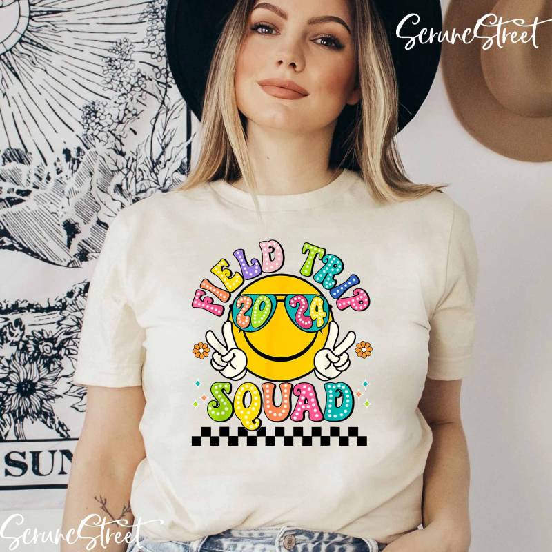 Field Trip Squad Shirt, Feldtag in Meiner Feldreise Ära Spaß Tag 2024 Vibes Shirt Field Trip Squad Shirt, Feldtag in Meiner Feldreise Ära Spaß Tag 2024 Vibes Shirt von ScruncStreet