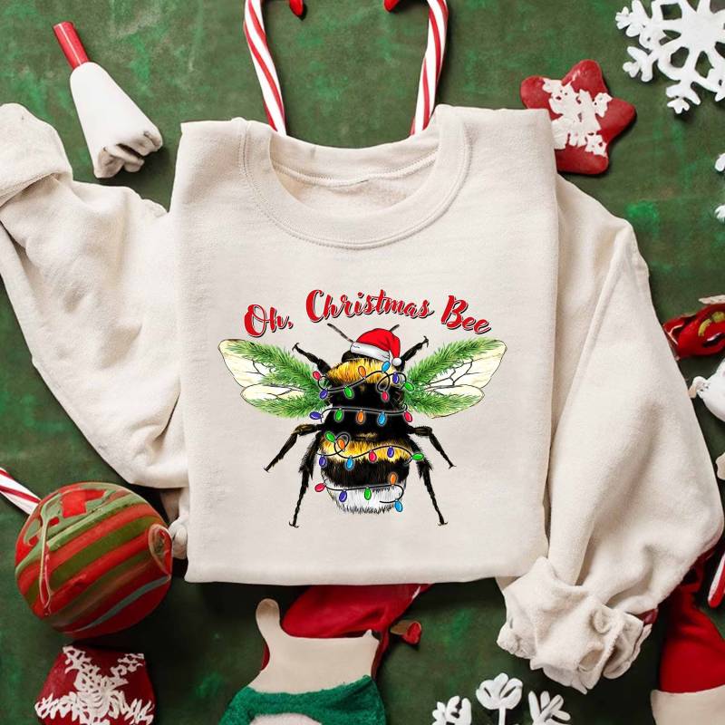 Imker Weihnachten Sweatshirt, T-Shirt, Süße Biene Mit Weihnachtsmütze Weihnachtslichter, Fröhlich Shirt, Weihnachtsgeschenke von ScruncStreet