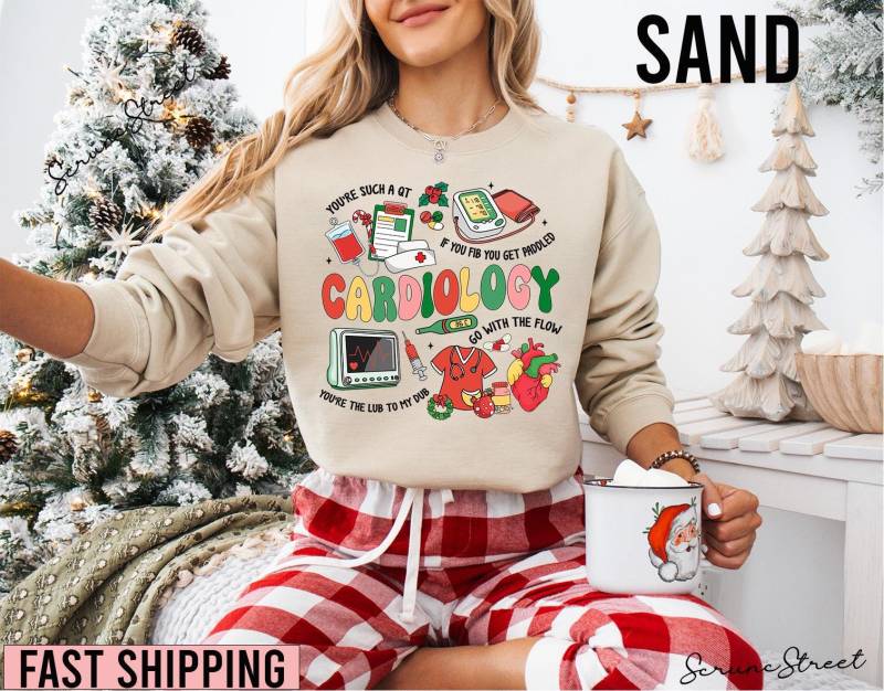Kardiologie Weihnachten Sweatshirt, Nurse Shirt, Cvicu Let It Flow Herz Crew von ScruncStreet