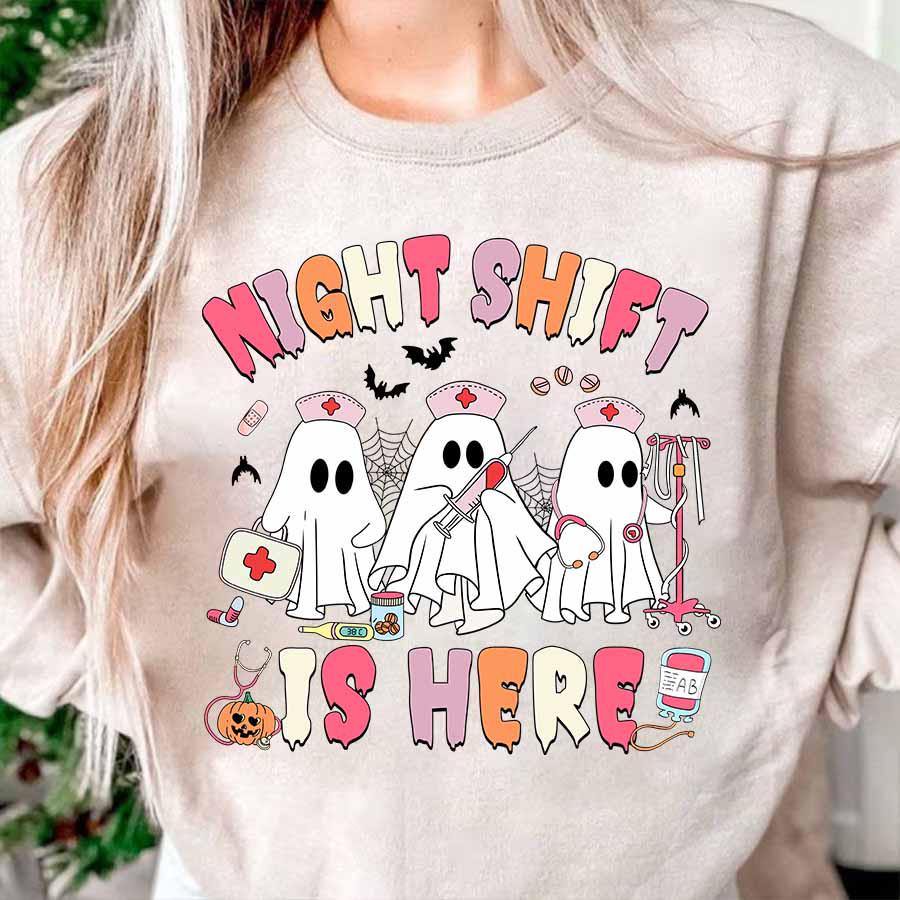 Krankenschwester Halloween Shirt, Nachtschicht Gruselige Geist Saison T-Shirt, Geschenk Für Er Icu Rn Krankenschwester Halloween Shirt, Nachtschicht Gruselige Geist Saison T-Shirt, Geschenk Für Er Icu Rn von ScruncStreet