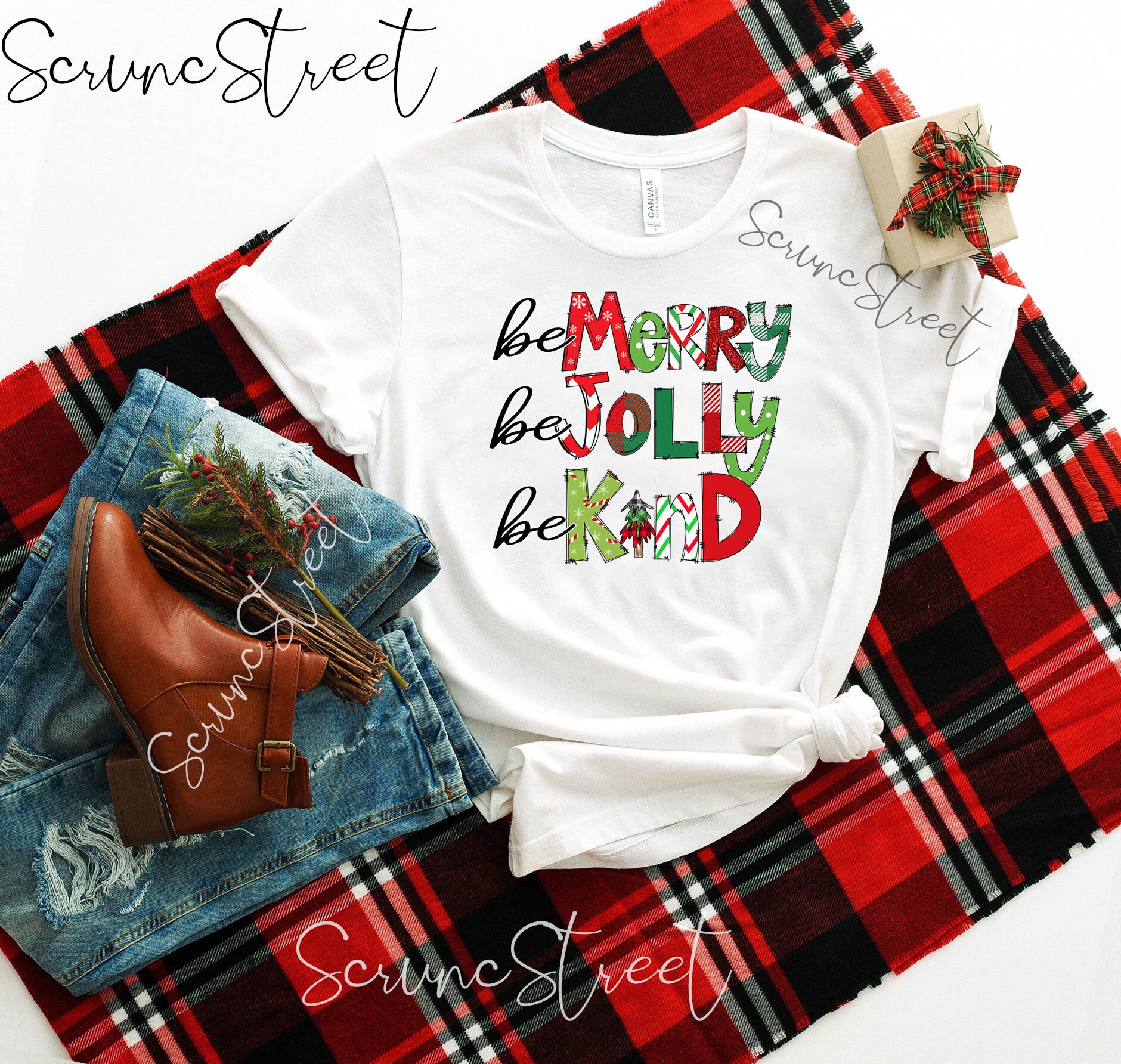 Lehrer Weihnachtsshirt, Sei Merry Be Jolly Kind, Lustiges Familie Weihnachts Pyjama Shirt, Weihnachtsgeschenke von ScruncStreet