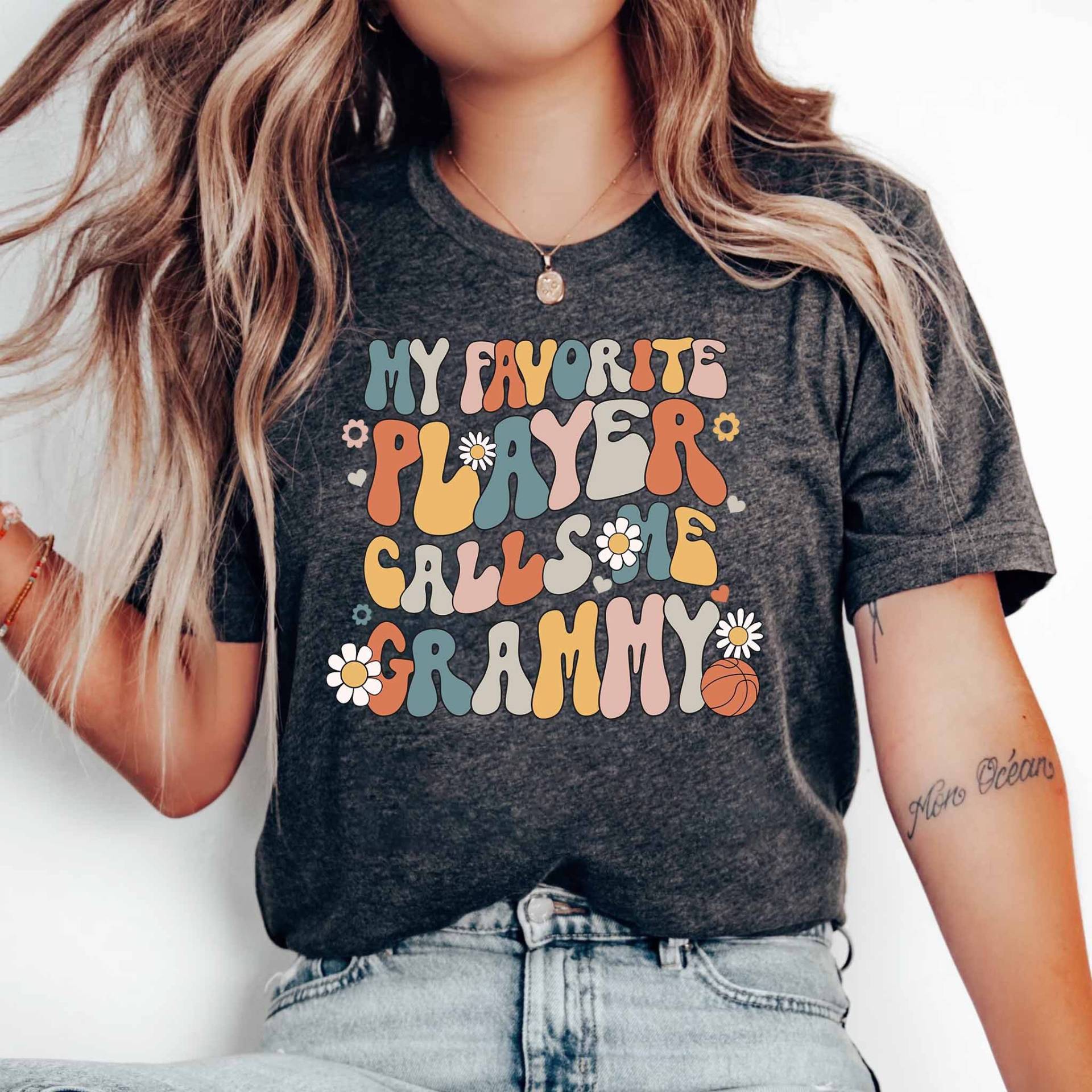 Mein Lieblingsspieler Ruft Mich An Grammy Shirt, Basketball Geschenk, Muttertagsgeschenk Für Mein Lieblingsspieler Ruft Mich An Grammy Shirt, Basketball Geschenk, Muttertagsgeschenk Für von ScruncStreet