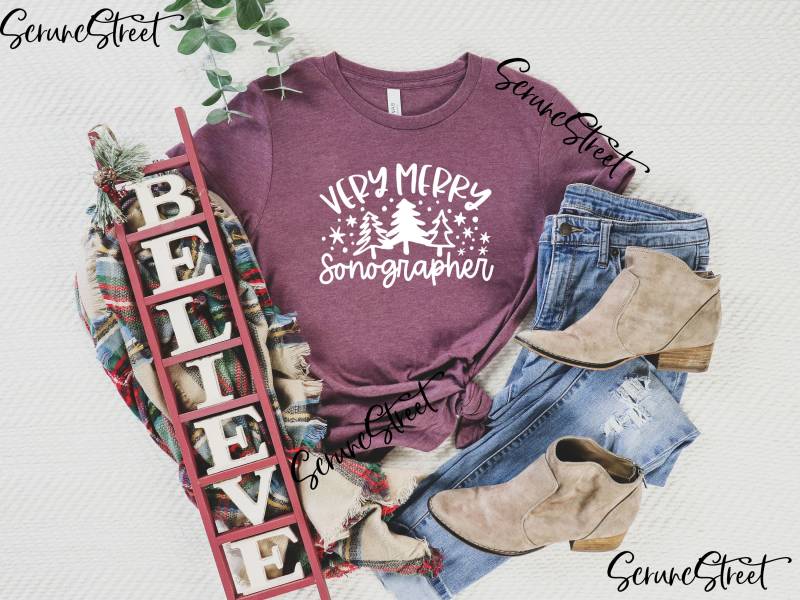 Sehr Fröhlich Sonograph Shirt, Weihnachtsmann Lieblings T-Shirt, Süßes Weihnachtshemd Für Sonograph, Weihnachtsgeschenke, Geschenke von ScruncStreet