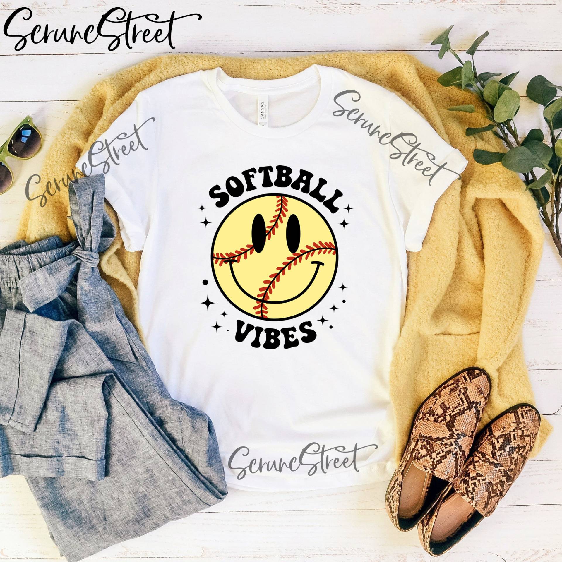 Softball Vibes Shirt, Mom Liebhaber T-Shirt, Game Day Just A Girl Who Loves Shirt von ScruncStreet