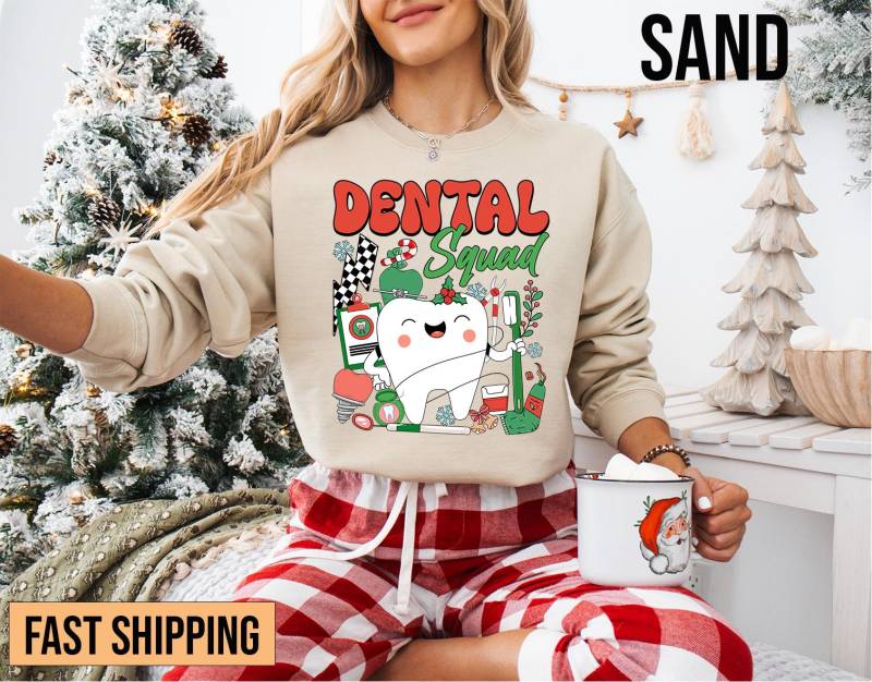 Zahnärzte Weihnachten Sweatshirt, Zahnarzt Shirt, Kader Frohes Weihnachtsgeschenk Für Zahnarzthelferin Zahnärzte Weihnachten Sweatshirt, Zahnarzt Shirt, Kader Frohes Weihnachtsgeschenk Für Zahnarzthelferin von ScruncStreet