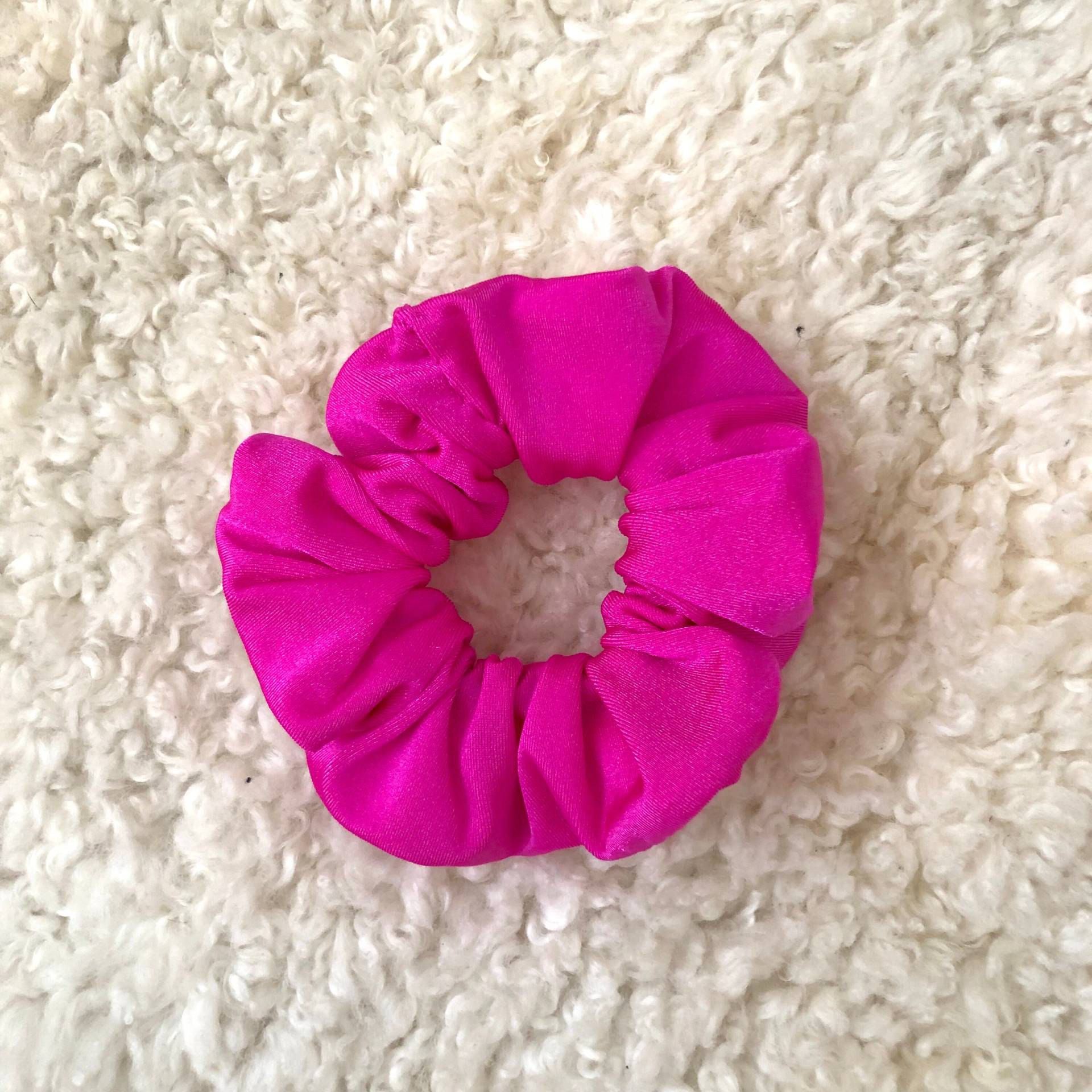 Heiße Pink Scrunchie von ScrunchieScouts