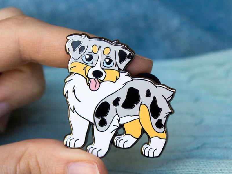 Australian Shepherd Blue Merle Hart-Emaille Pin von SculptedPups