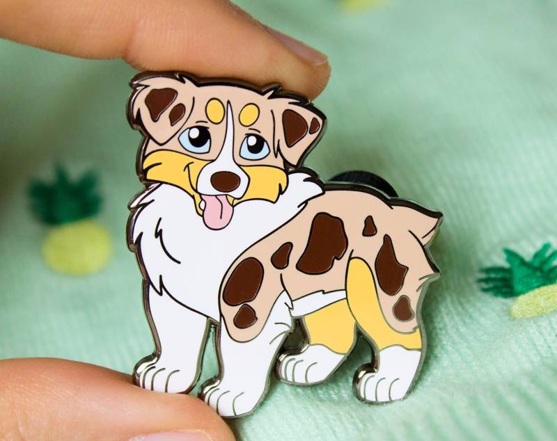 Australian Shepherd Rot Merle Hard Emaille Pin von SculptedPups