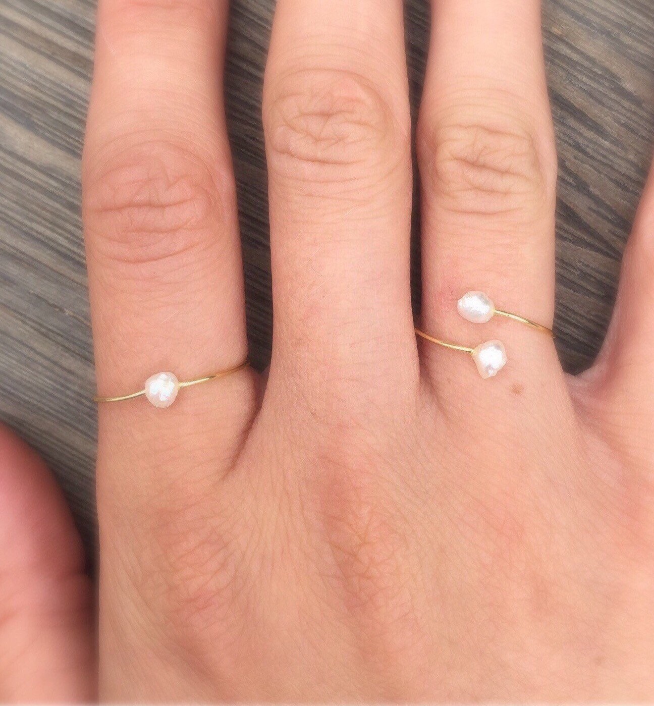 Zierliche Perlen Ring Set/Ringe Echte Manschetten Minimal Geburtstag Geschenk Brautjungfer von SeaCoveDesigns