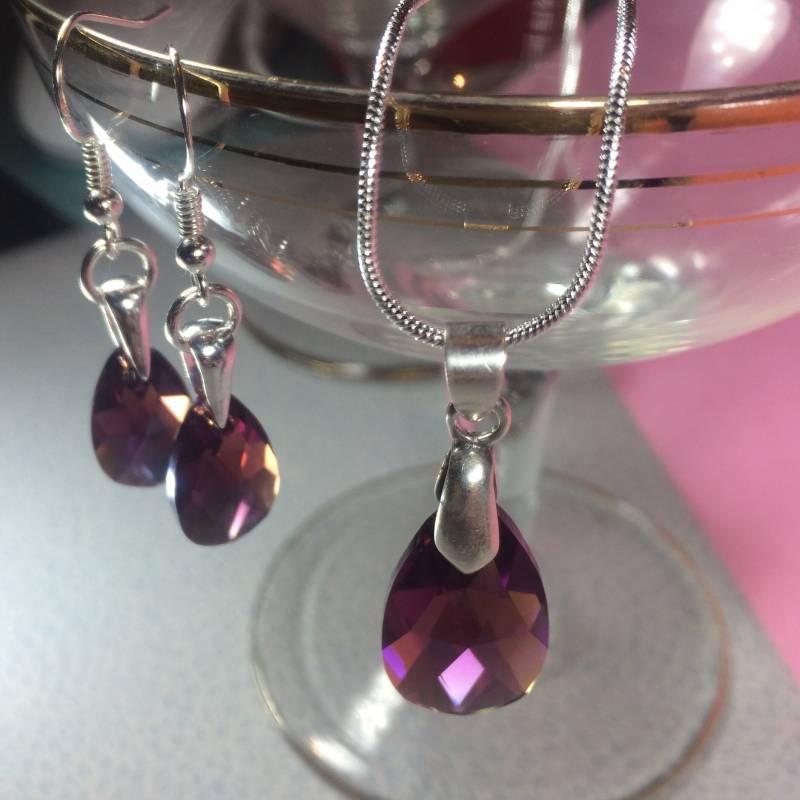 Swarovski Amethyst Haze Kristall Anhänger Und Ohrringe Sterling Silber Set Swarovski Amethyst Haze Kristall Anhänger Und Ohrringe Sterling Silber Set von SeaGemJewellery
