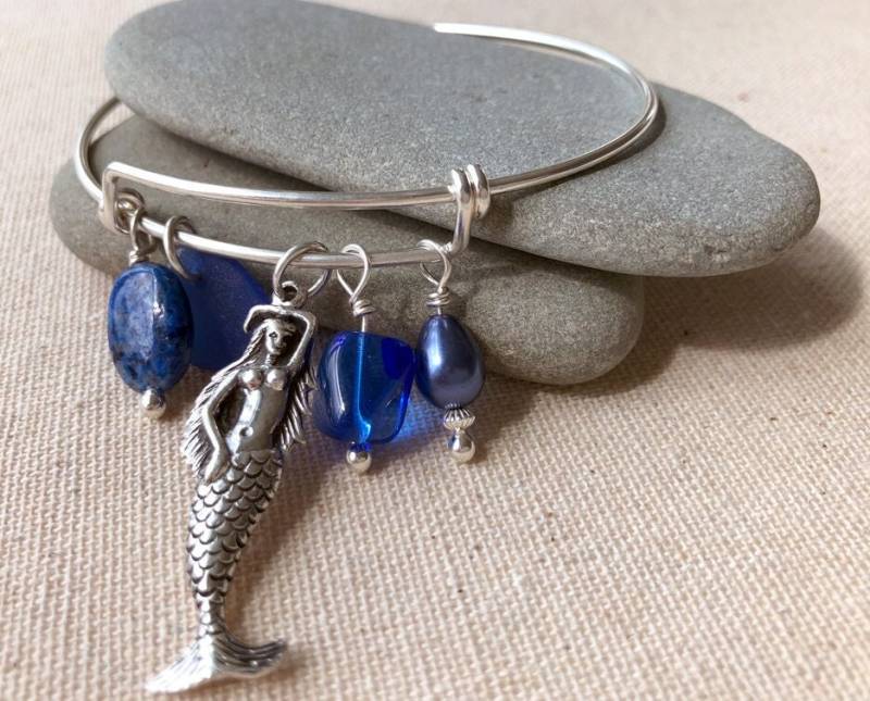 sterling Silber Bettelarmband Kobaltblaue Meerjungfrau, Lapis Seeglas sterling Silber Bettelarmband Kobaltblaue Meerjungfrau, Lapis Seeglas von SeaGoddessTreasures