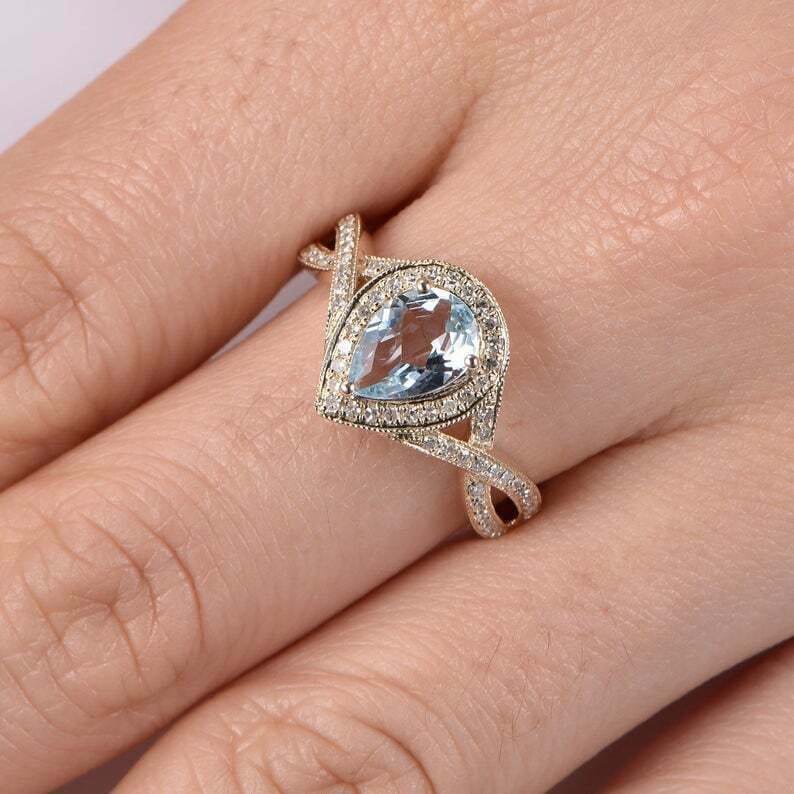 1.50 Ct Birne Aquamarin & Rundschliff Diamant Ring, Wunderschöner Halo Ehering, 14K Weißgold Finish, Simulierter Ring von SeaOfJewelsStore