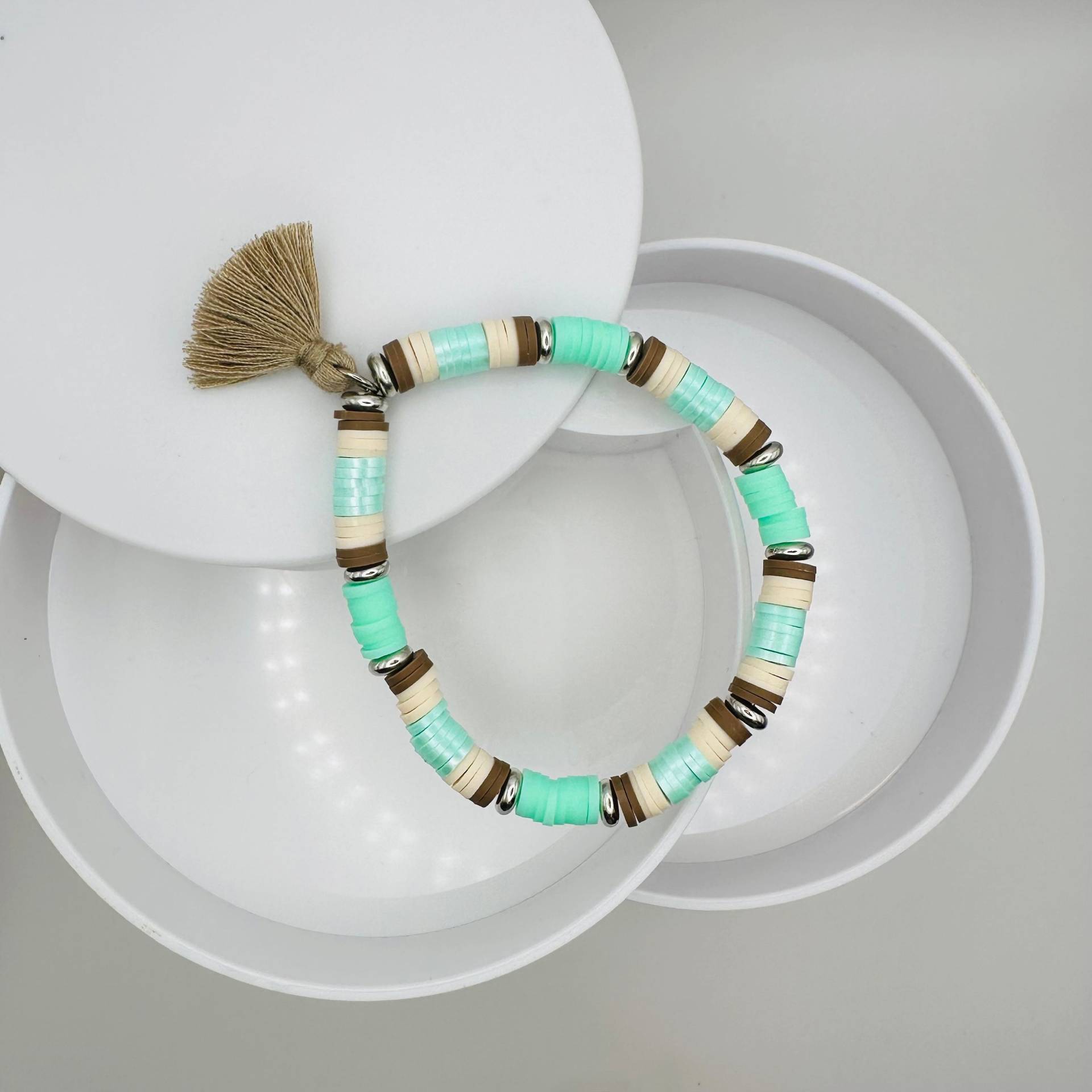 Sommer Armband in Neon Türkis Blau Und Beige Silber Katsuki Sea Salt & Shells Sommer Armband in Neon Türkis Blau Und Beige Silber Katsuki Sea Salt & Shells von SeaSaltandShellss