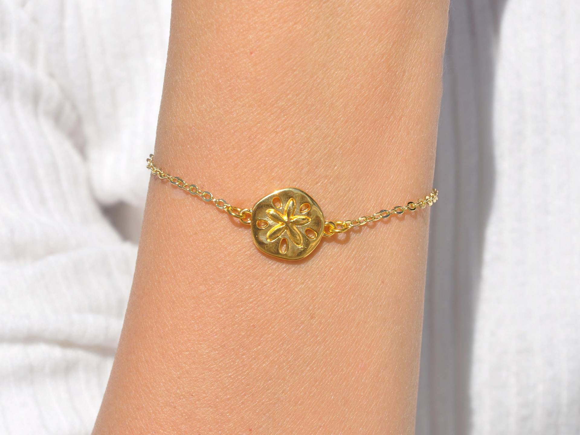 Sand Dollar Armband | Personalisierte in Gold Oder Silber, Sea Life Armband, Perfekte Ocean Lover Geschenk von SeaSideMotifs