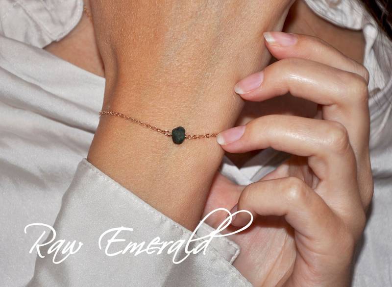 Smaragd Armband in Gold Fill Sterlingsilber Oder Roségold Von Seaside Motifs | Personalisieren Sie Ihr Natürliches Grünes Edelstein Als Geschenk von SeaSideMotifs