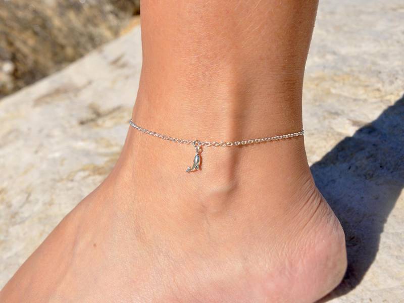 sterling Silber Delfin Fußkettchen Von Seasidemotifs - Personalisierte Sea Life Ankle Armband Winziges Fußkettchen, Geschenk Für Meer Liebhaber von SeaSideMotifs