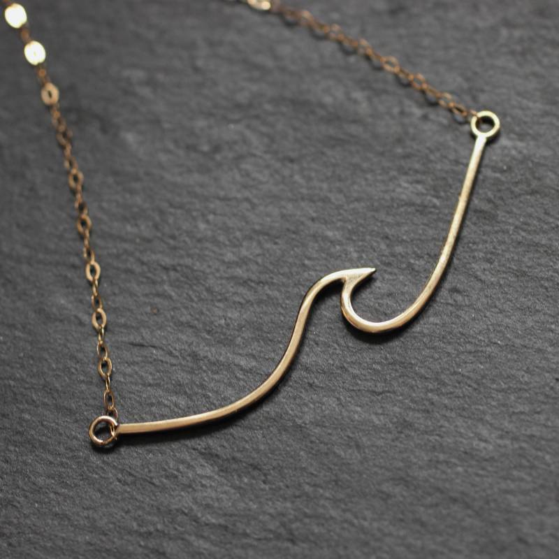 Massive 9 Karat Goldkette Mit Wellenmuster. Surfermädchen. Surferschmuck von SeaSurfRocks