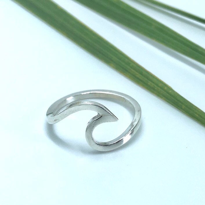 Silber Wave-Ring. Handgemachter Sterling Wellenring von SeaSurfRocks