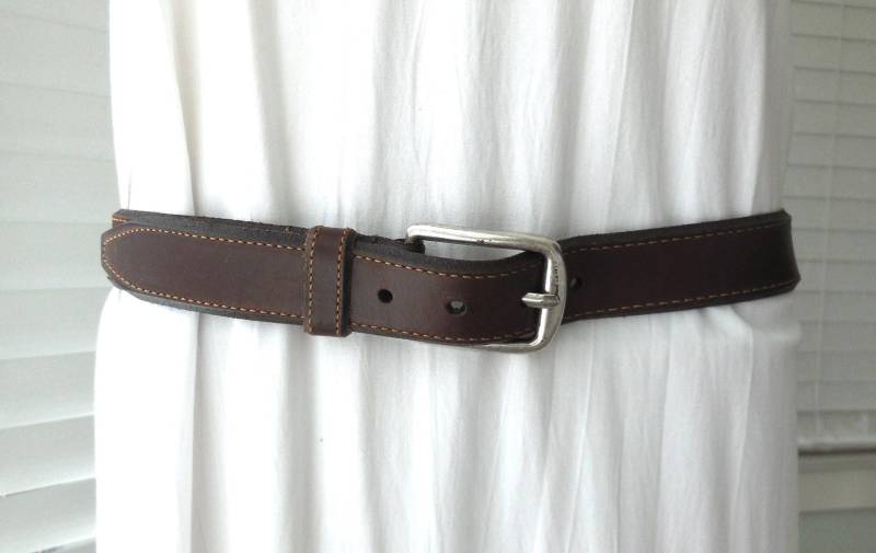 Herren Brauner Ledergürtel Remo Tulliani Schlichter Brauner Trachtengürtel Silberfarbene Messingschnalle Rockabilly Gürtel Grunge Größe 36 von SeadawlVintage