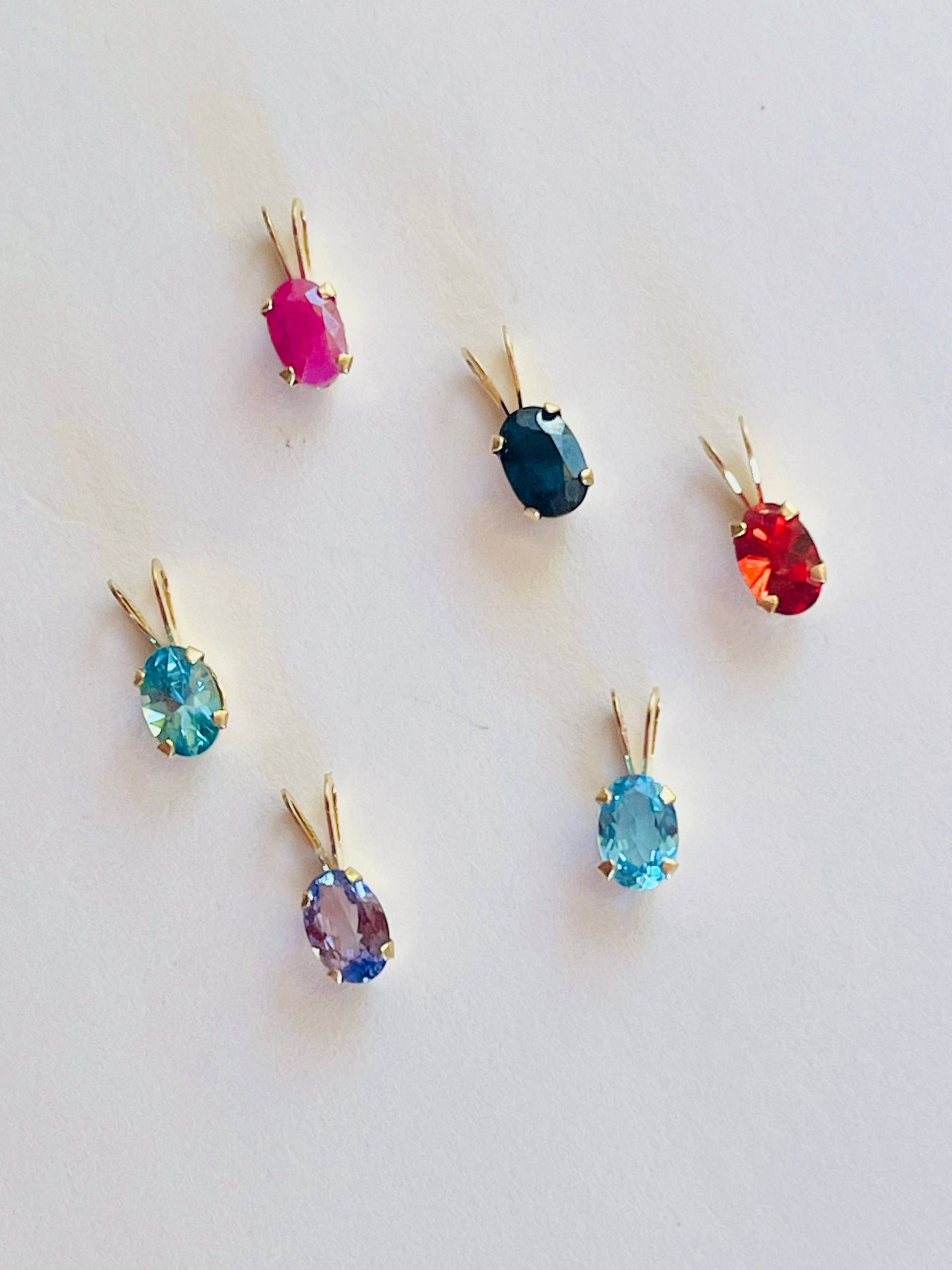 14K Gold Edelstein Vintage Anhänger Rubin, Saphir, Opal, Tansanit, Topas, Zirkon 14K Gold Edelstein Vintage Anhänger Rubin, Saphir, Opal, Tansanit, Topas, Zirkon von SeaglassGemsbyCherie
