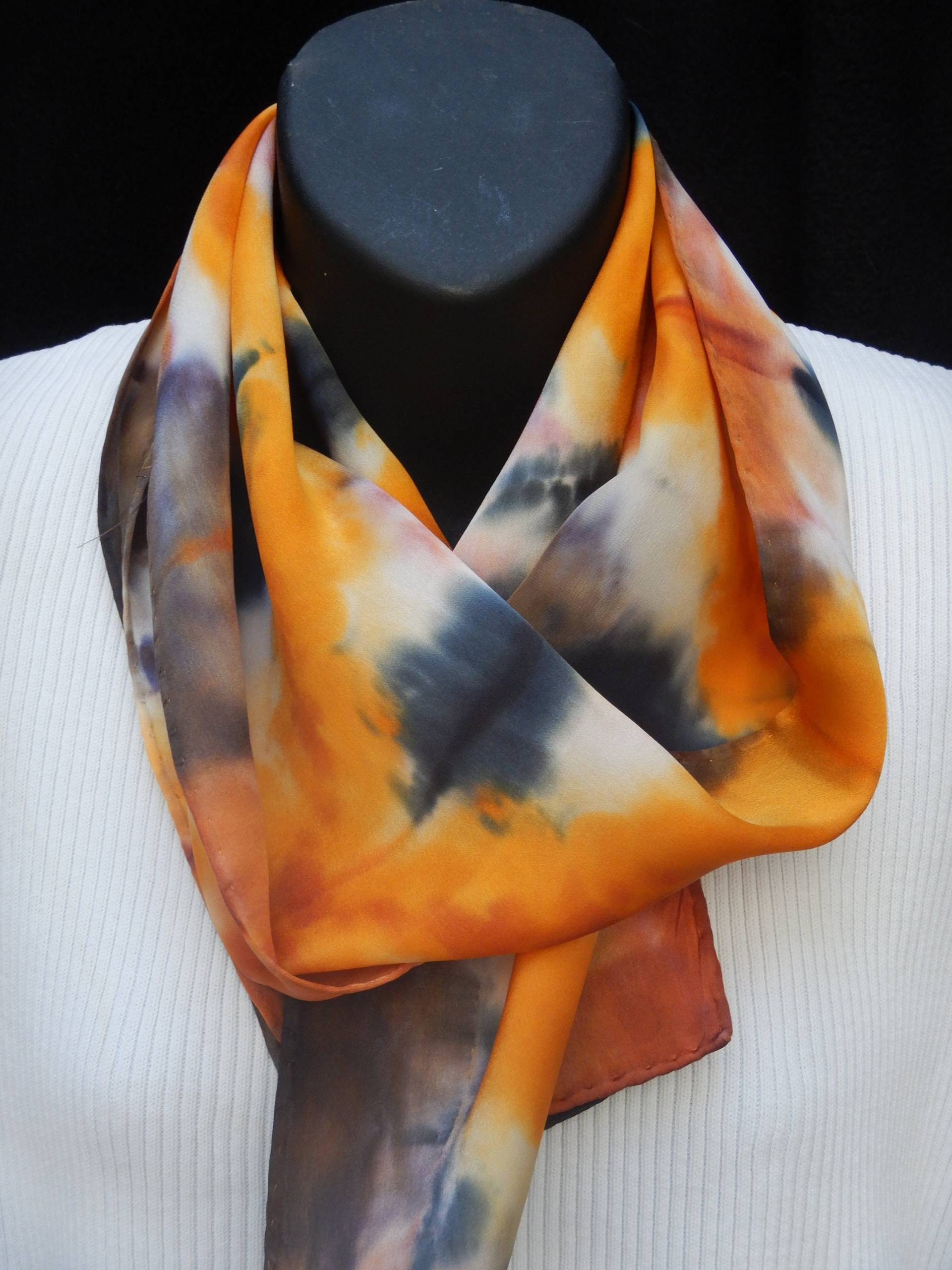 Handbemalter Seidensatin Schal Lichtbogen Design Handbemalter Seidensatin Schal Lichtbogen Design von SeaglassSilks