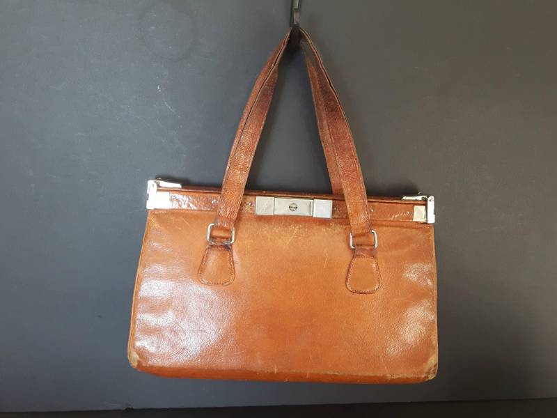 Vintage Fassbender Handtasche, Damen Leder Geldbörse, Made in England, Gut Getragen von SeaglassVintageFinds