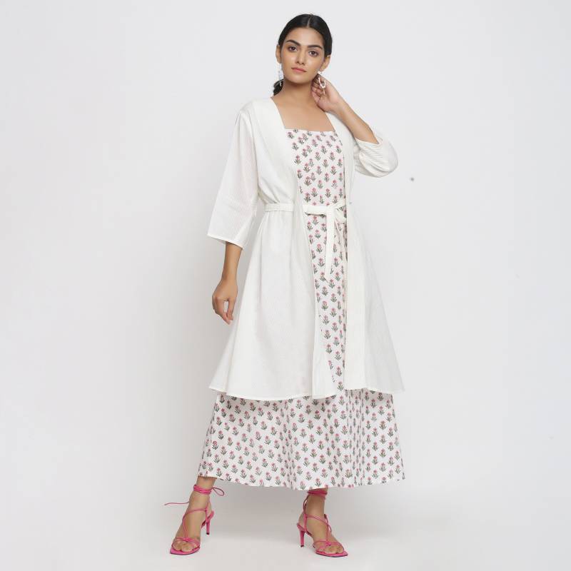 Sanganeri Block Print Baumwollkleid Und Weiße Overlay Co-Ord Set, Camisole Kleid Anpassbares Set von SeamsFriendlyIndia