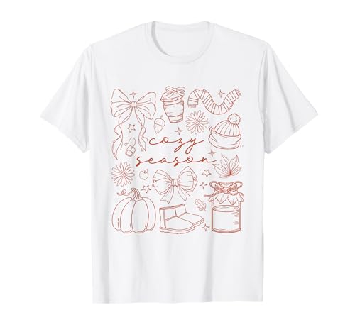 Cozy Season Herbst Kürbis Herbst Schleife Kerze Hut Schal Stiefel T-Shirt Cozy Season Herbst Kürbis Herbst Schleife Kerze Hut Schal Stiefel T-Shirt von Seasonal Cozy Autumn Fall Holiday Graphic Outfit