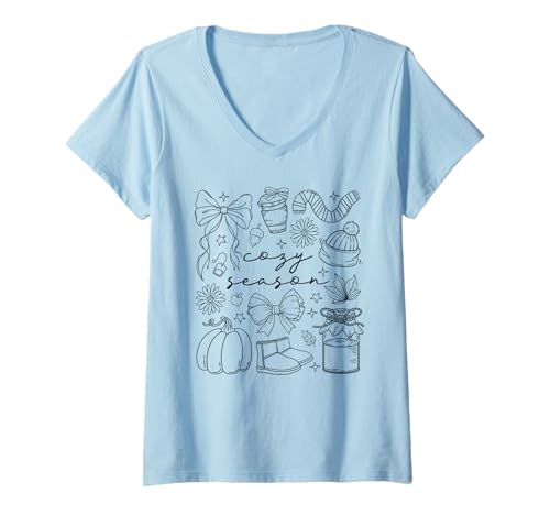 Damen Cozy Season Herbst Kürbis Herbst Schleife Kerze Hut Schal Stiefel T-Shirt mit V-Ausschnitt Damen Cozy Season Herbst Kürbis Herbst Schleife Kerze Hut Schal Stiefel T-Shirt mit V-Ausschnitt von Seasonal Cozy Autumn Fall Holiday Graphic Outfit