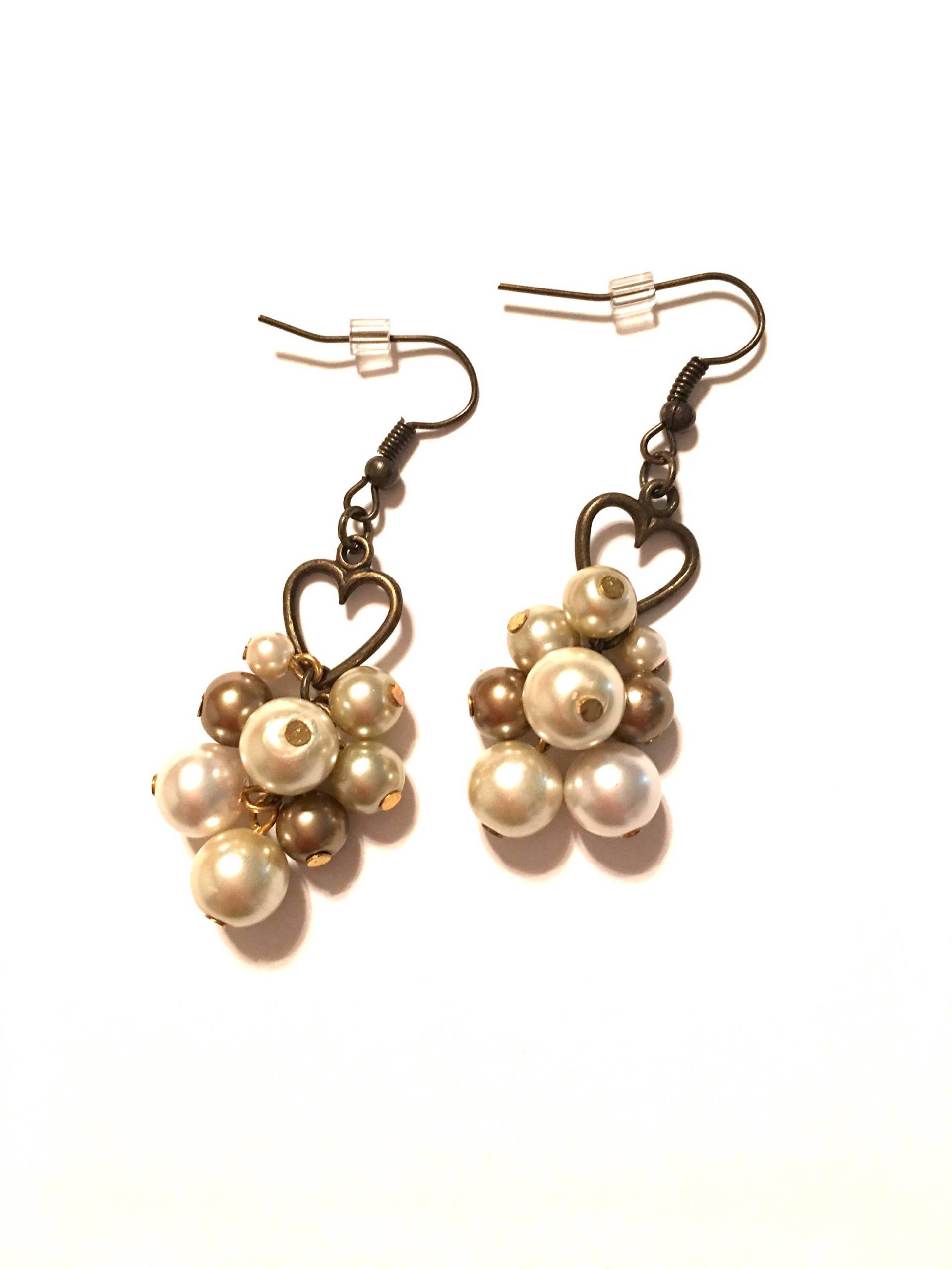 Ohrringe. Bronze. Herzen. Offene Glasperlen von SeasonalMarie