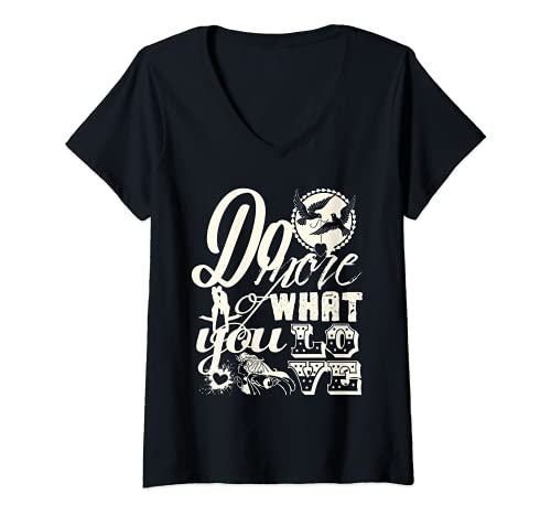 Damen Do more of what you love T-Shirt mit V-Ausschnitt Damen Do more of what you love T-Shirt mit V-Ausschnitt von Sebastian Fröhlich V-Ausschnitt