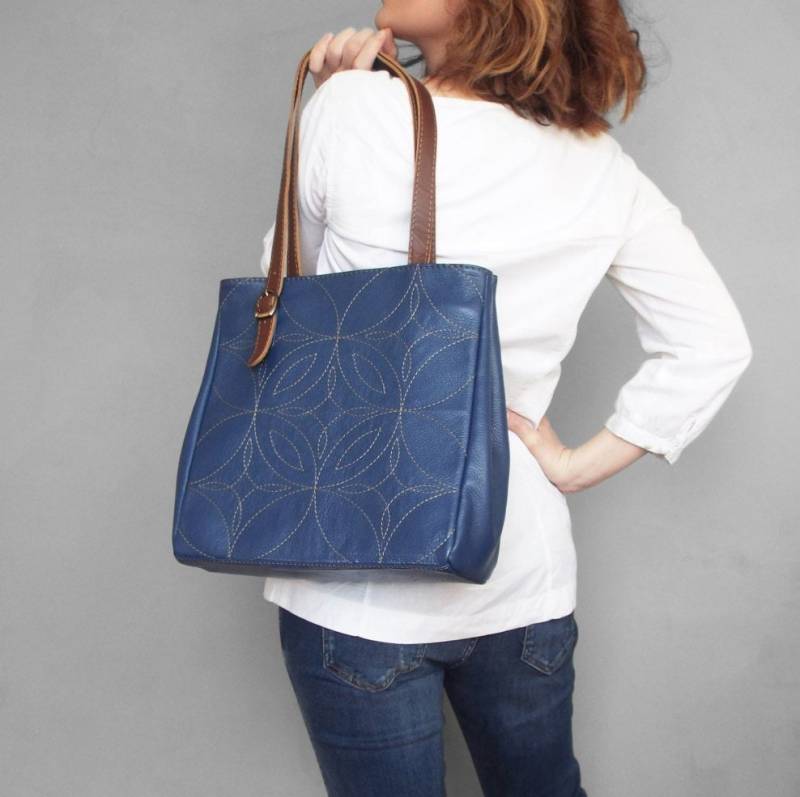 Leder-Einkaufstasche. Leder-Tasche. Tasche Leder. Bestickte Lederhandtasche. Leder-Umhängetasche. Ozean Blau Leder Geldbörse von Secinski