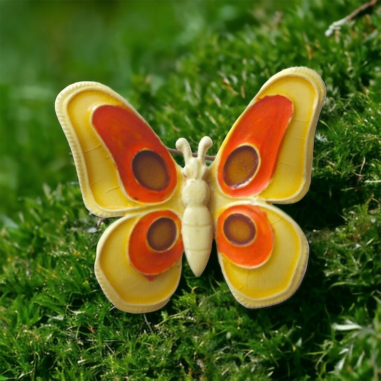 Vintage Gelbe Schmetterling Brosche, Retro Bunter Schmuck, Made in Germany von SecondActShop