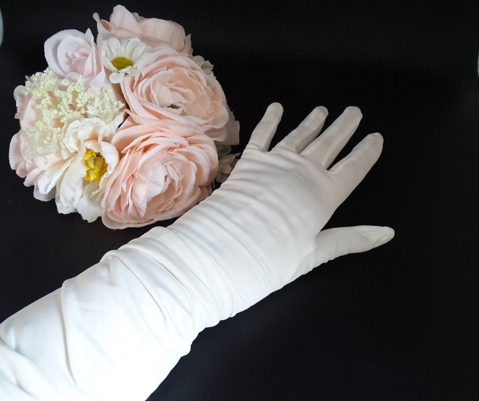 Vintage Weiß Über Dem Ellenbogen Länge Handschuhe - 23, 5" Extra Lange Elegante von SecondWindShop