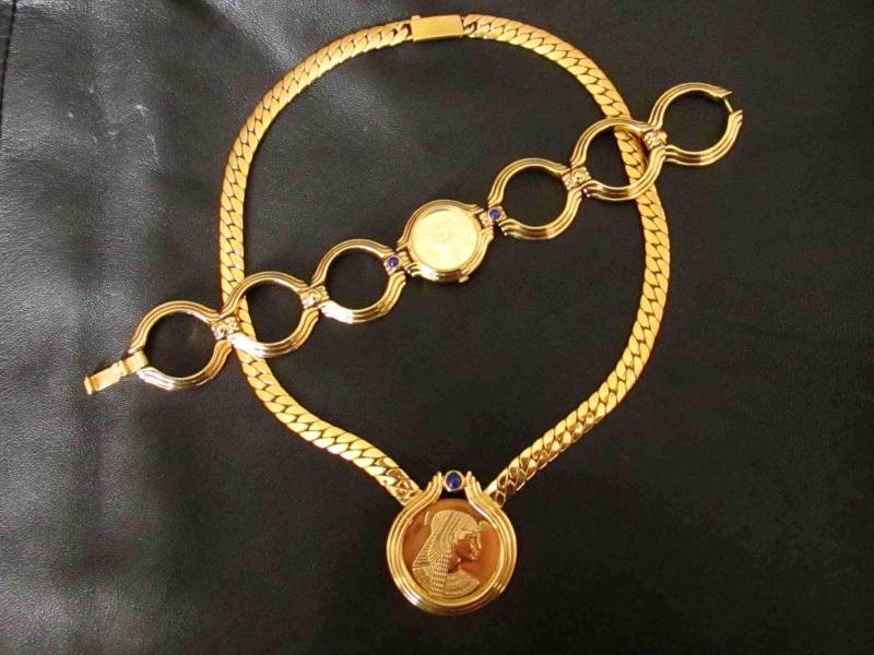 Franklin Mint Cleopatra Halskette & Armbanduhr 24K Vergoldet Lapis Lazuli 1980Er Vintage Franklin Mint Cleopatra Halskette & Armbanduhr 24K Vergoldet Lapis Lazuli 1980Er Vintage von Secondlifes