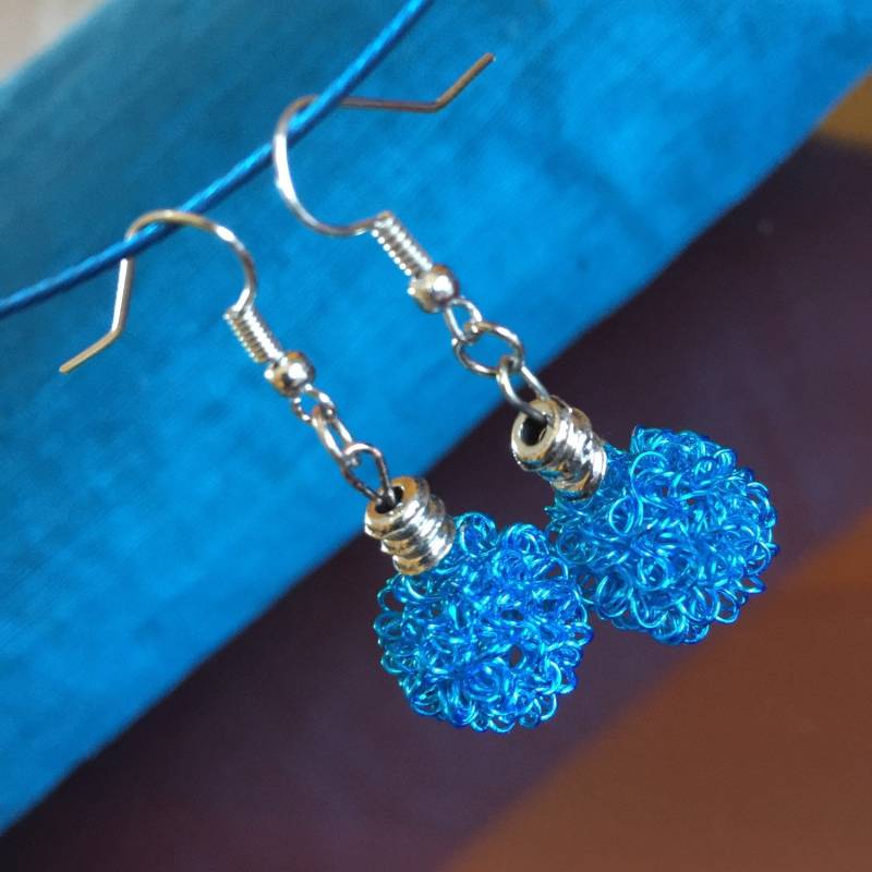 Ohrringe Blau Löwenzahn Pom Draht Perle Kugel Metall Design Sommer Tropfen Baumeln Abstrakte Geschenk Für Sie von SecretBelladonna