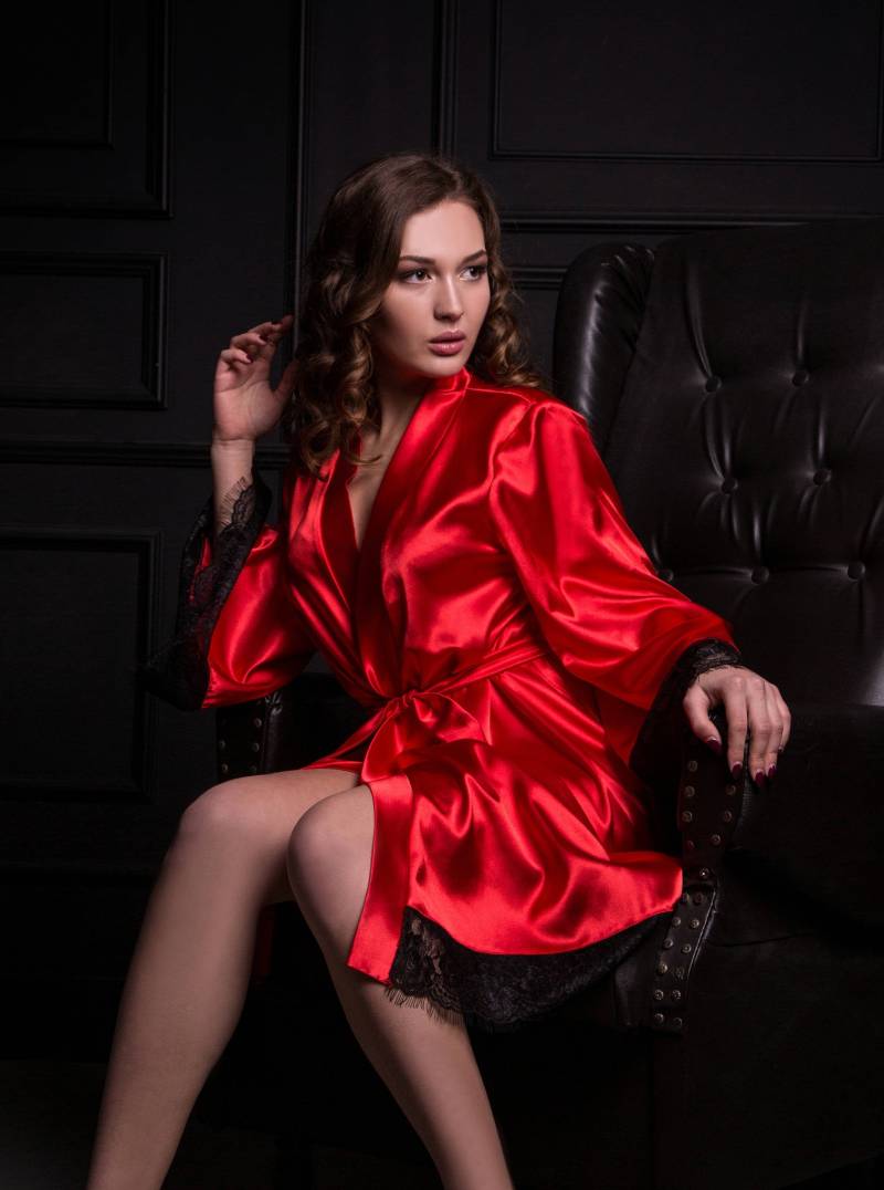 Roter Kimono-Bademantel Aus Spitze-Satin-Robe Kimono-Morgenmantelfrauen Satin-Morgenmantel Brautjungfer Robe Immer Bereit Robe. Größe Von Xs Bis Xxl von SecretLoveLingerie