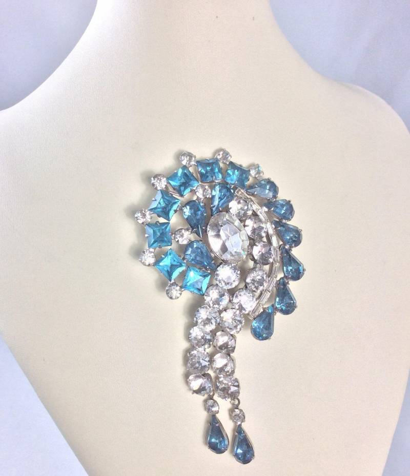 1950Er Große Filigrane Funkelnde Klare & Aquamarine Strass Brosche....signiert Joseph Weisner Ny...original Vintage Fifties 50Er 1950Er Große Filigrane Funkelnde Klare & Aquamarine Strass Brosche....signiert Joseph Weisner Ny...original Vintage Fifties 50Er von SecretSirenVintage