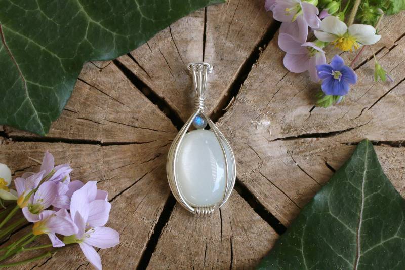 Weißer Mondstein Blau Labradorit Draht Gewickelt Anhänger Oval Minimalist Sterling Silber 925 von Sedna90377