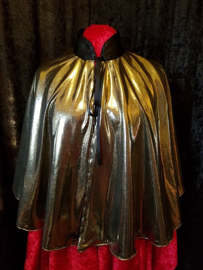 Reversible Schulter Cape Reversible Schulter Cape von SedussaStudios