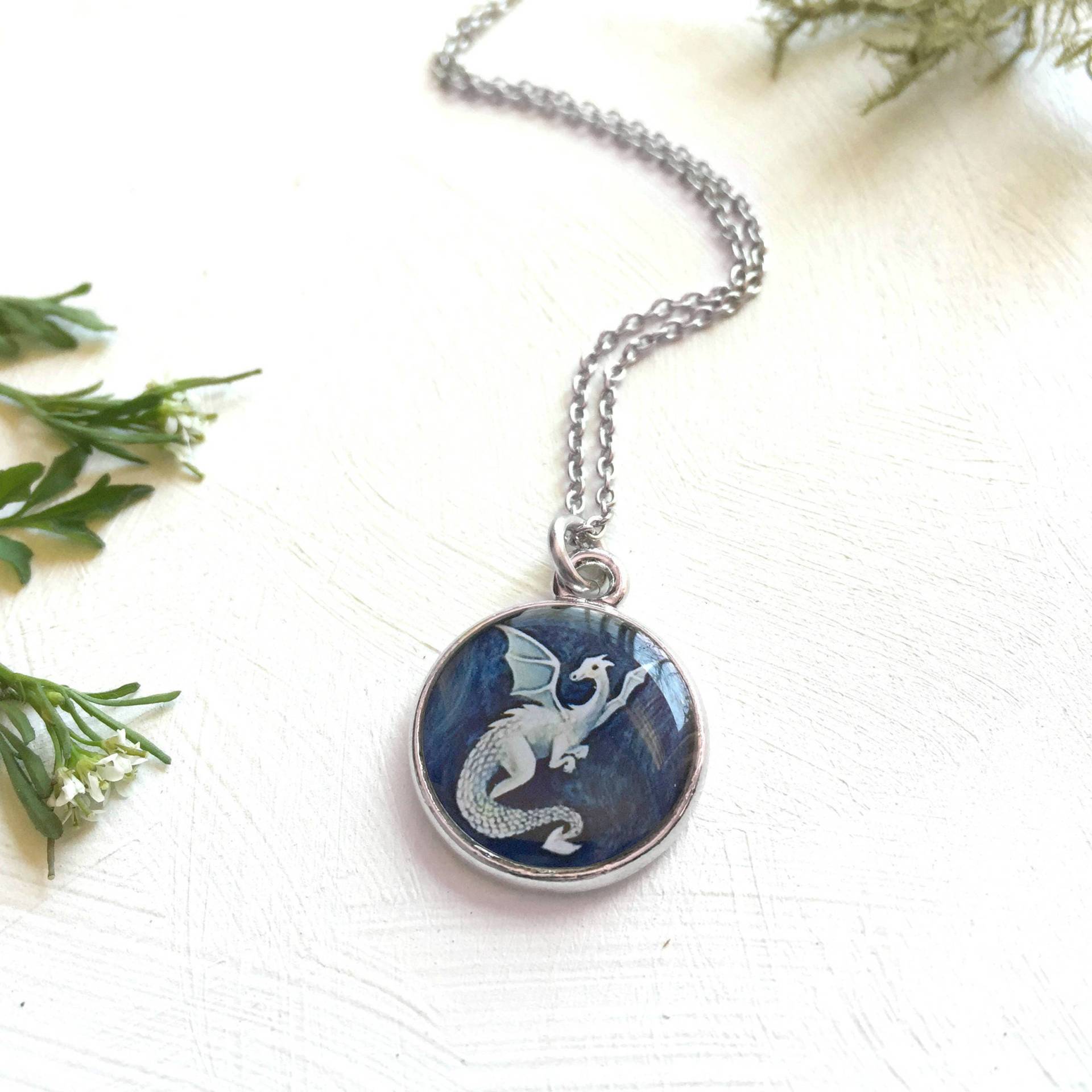 Halskette Drache Miniatur Printanhänger, Fabelwesen Schmuck von SeedandSky