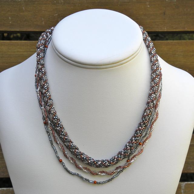 Perlenkette Graue, Kupferfarbene Und Klare Rocailles, 47 cm Prinzessin Länge von SeedlingDesigns